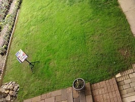 5825778