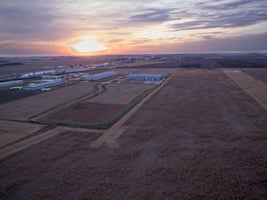 5825374