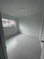 5835695