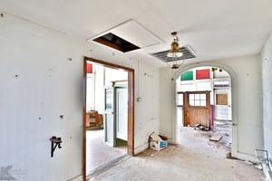 5842382