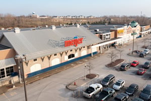 6890549