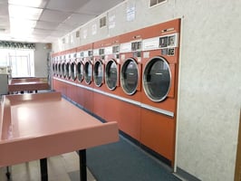 5943022