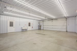 13595701