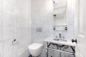 6318604