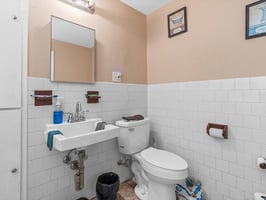 7169121