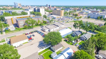 7671004