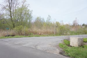 8984560