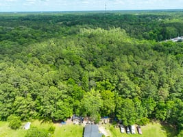 8877729
