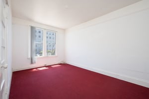8935587