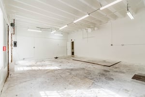 10949884