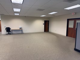 11028610