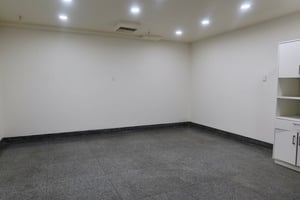 11062304