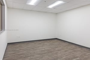 11158302