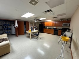 2946383