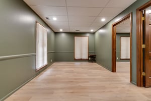 2946157