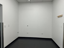 3008772