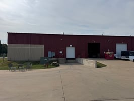 3025851