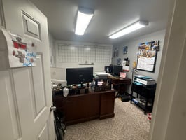 3228172