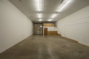 3068054