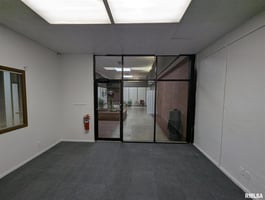3075382
