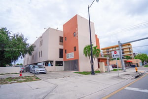 11648395