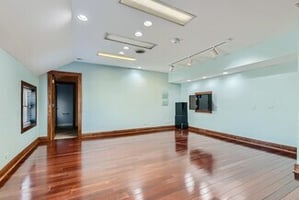 3094943