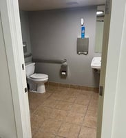 3172565