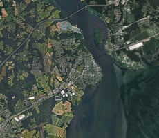 13567373