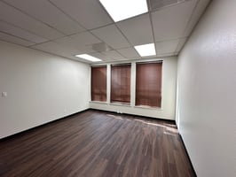 3249800