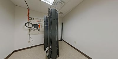 3305716