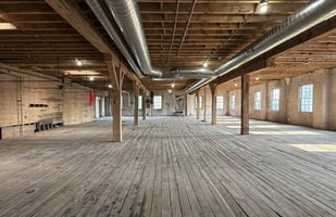 3525566