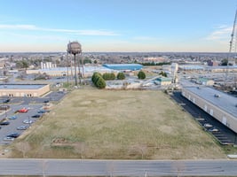 13612735