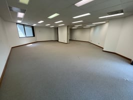 3200075