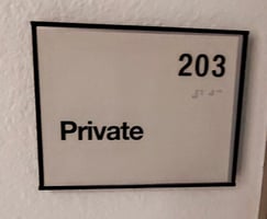 3231283