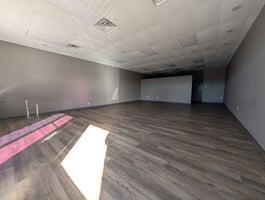 3275303