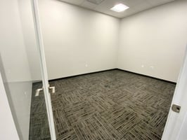 3884936