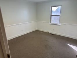 3324923
