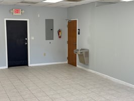 12687104