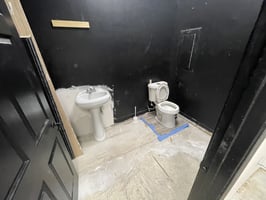 3425972