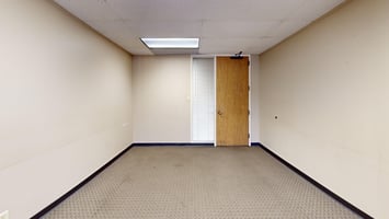 3885372