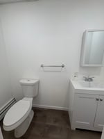 13600442