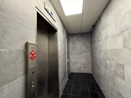 13000526