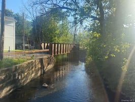 13040313
