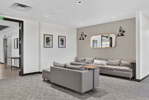 13183318