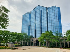 3763186