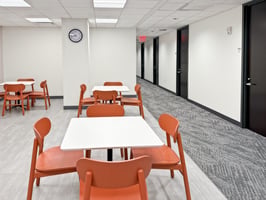 3810595