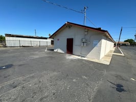13709438