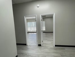 3855895