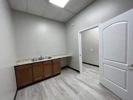 3855898