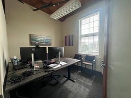 13568690
